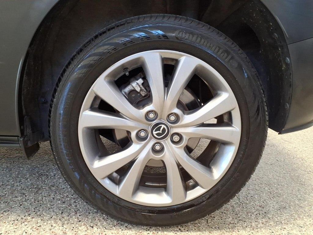 Mazda CX-30 photo 7