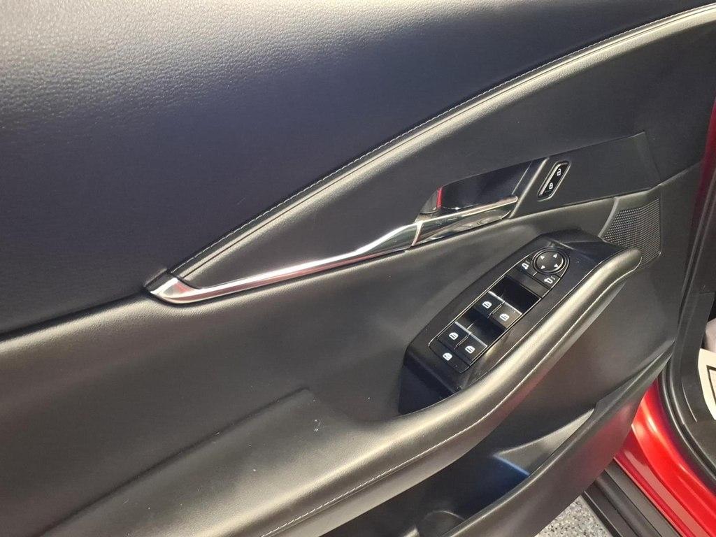 Mazda CX-30 photo 8
