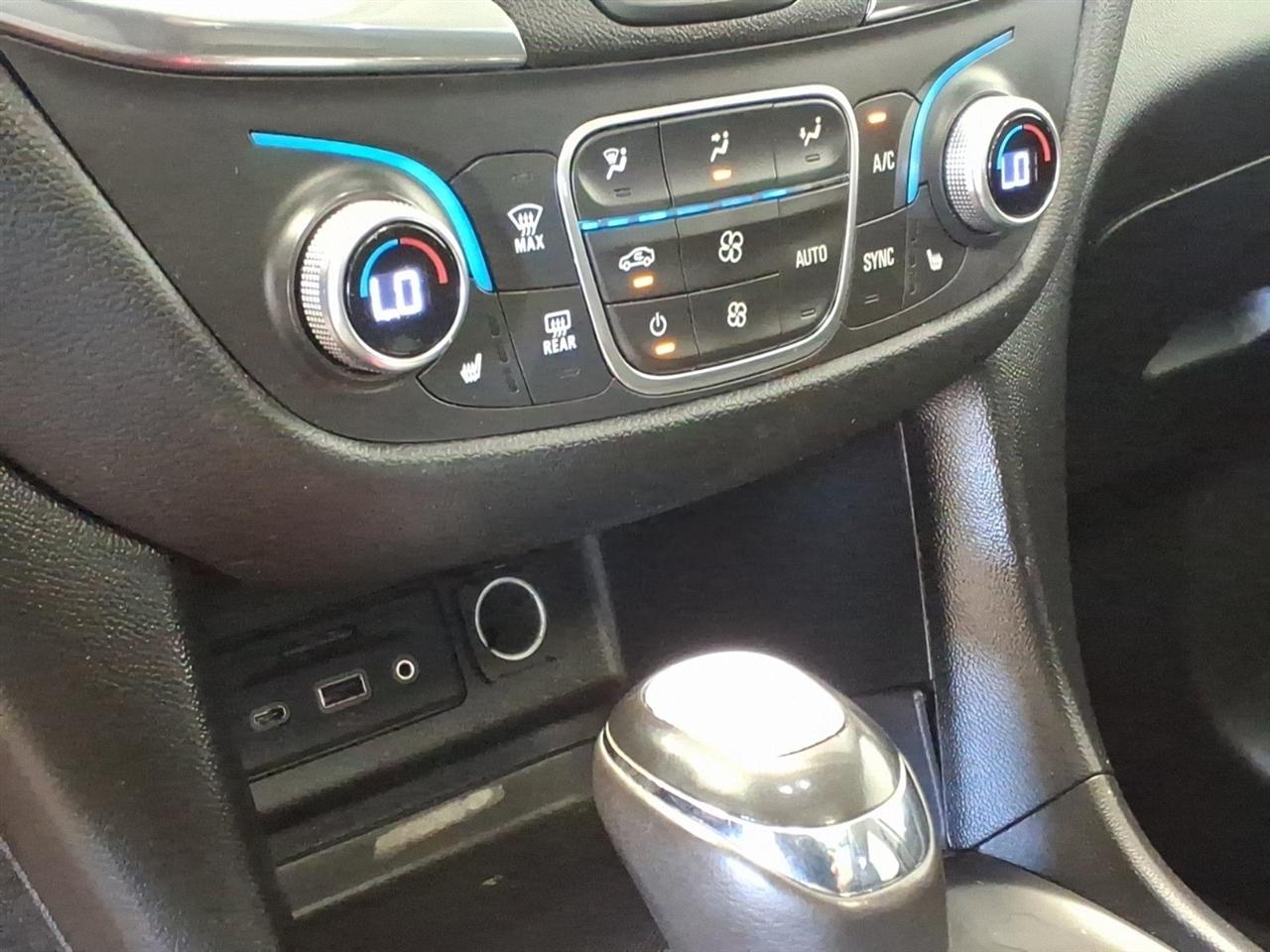 Chevrolet Equinox AWD 4dr LT w/1LT 2019