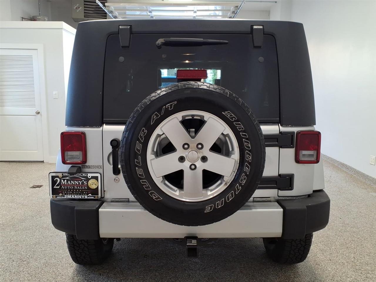 Jeep Wrangler 4WD 4dr Unlimited Sahara 2008