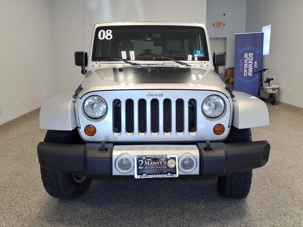 Jeep Wrangler photo 2