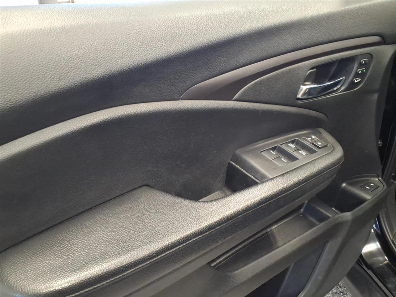 Honda Pilot photo 8