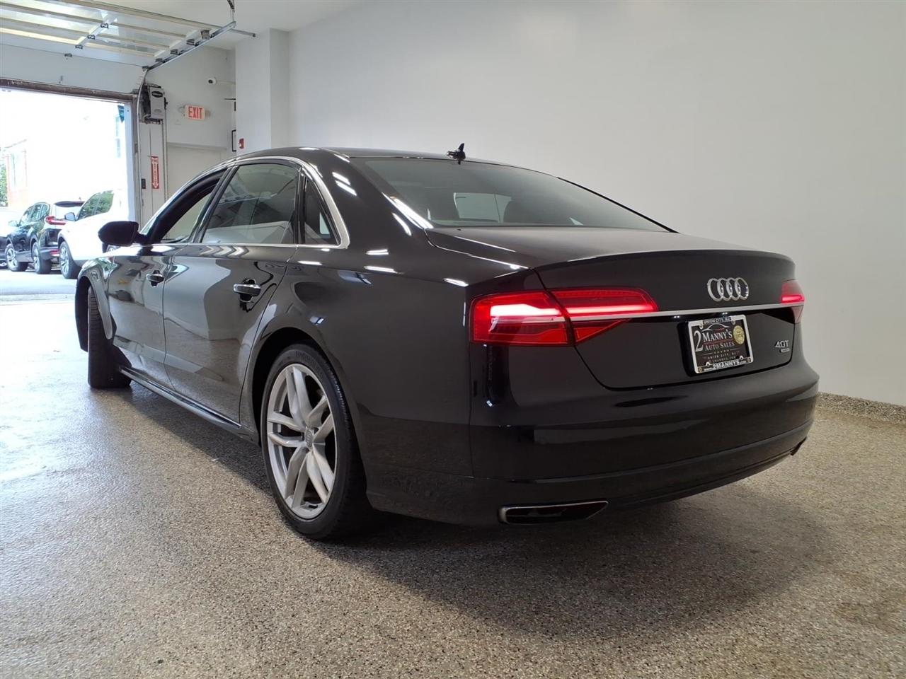 Audi A8 L 4dr Sdn 4.0T Sport 2017