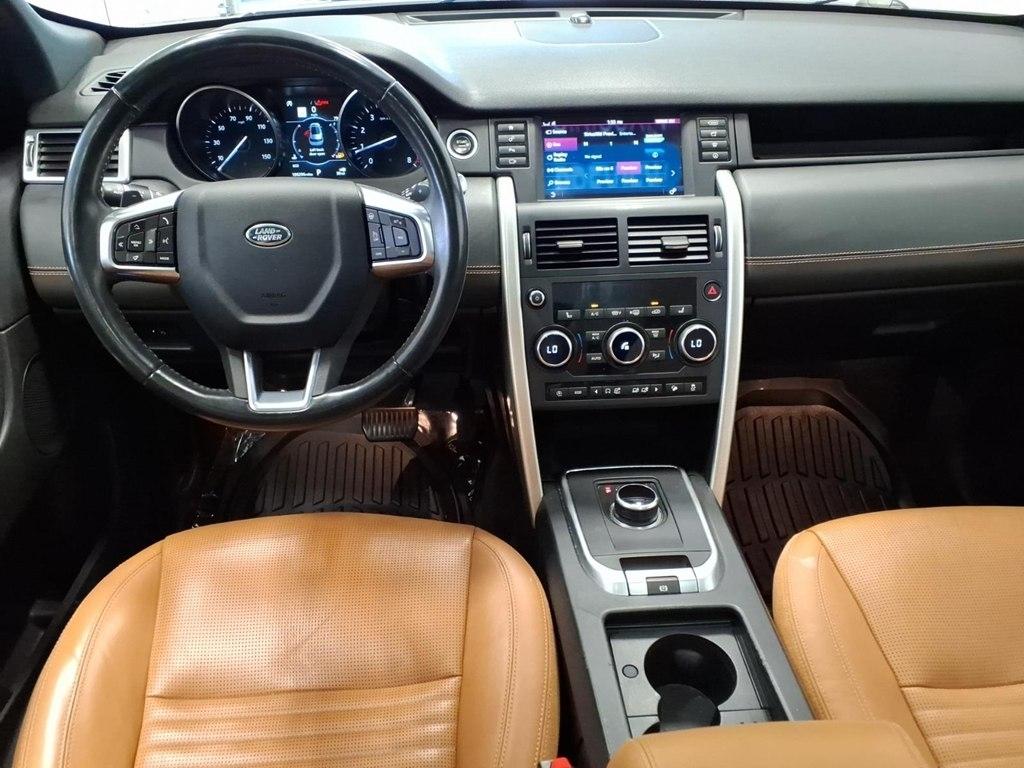 Land Rover Discovery Sport photo 9