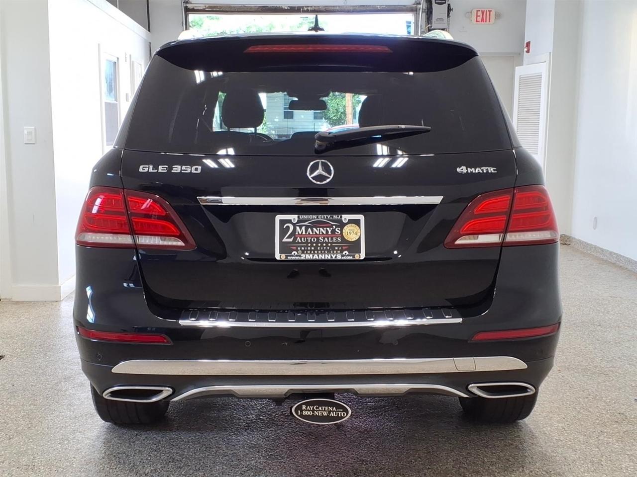 Mercedes-Benz GLE-Class photo 5