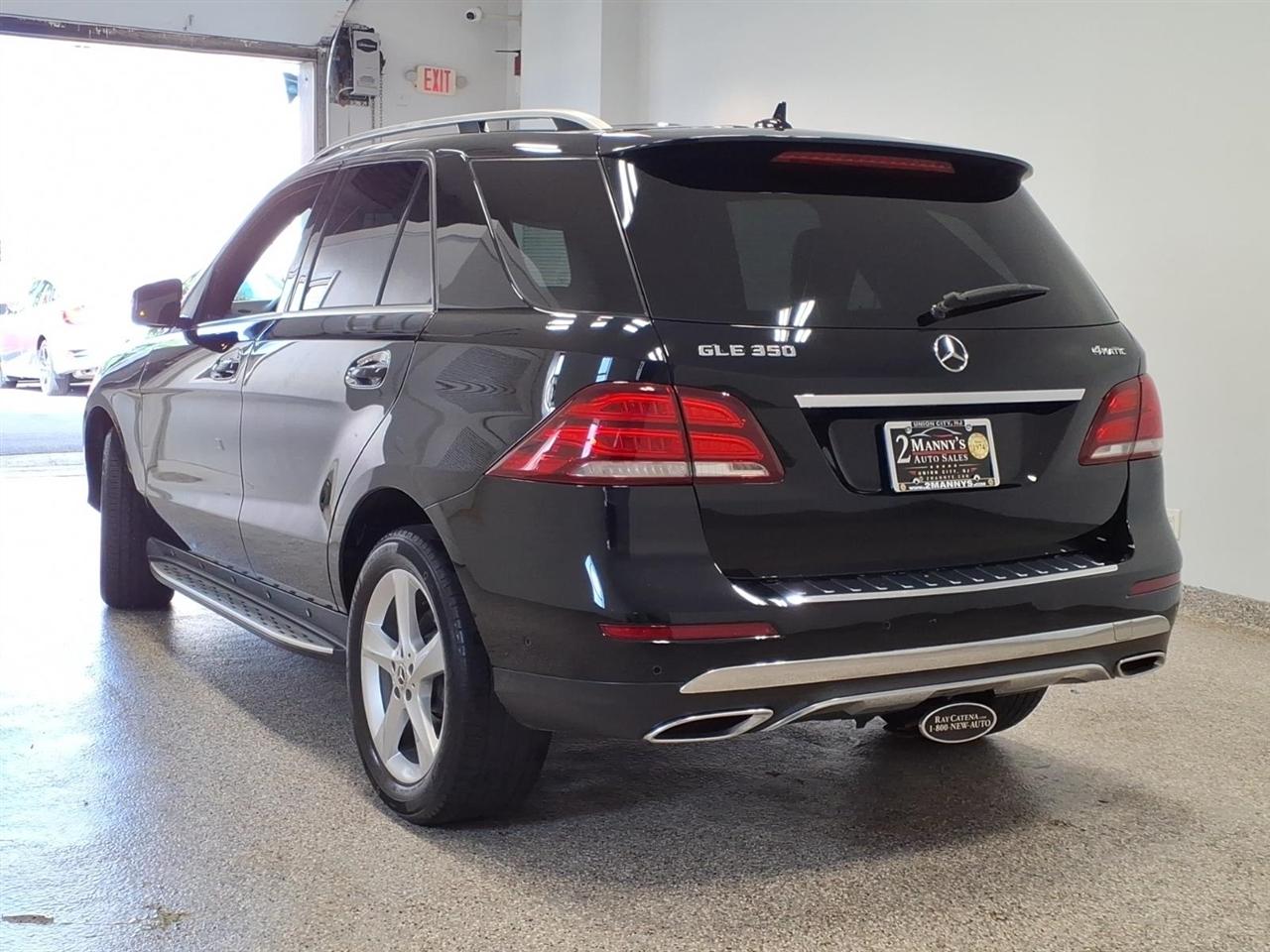Mercedes-Benz GLE-Class photo 6