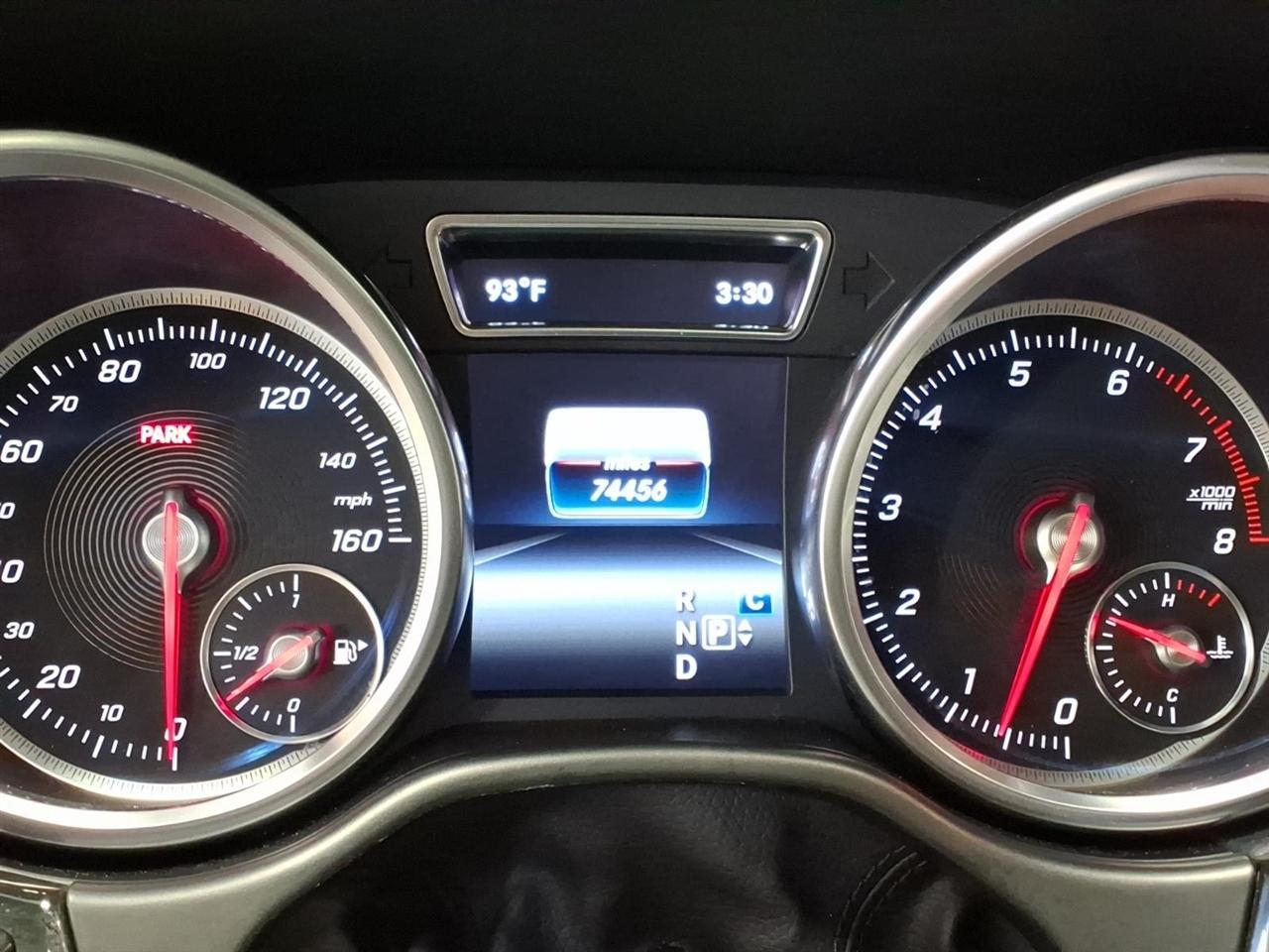 Mercedes-Benz GLE-Class photo 11