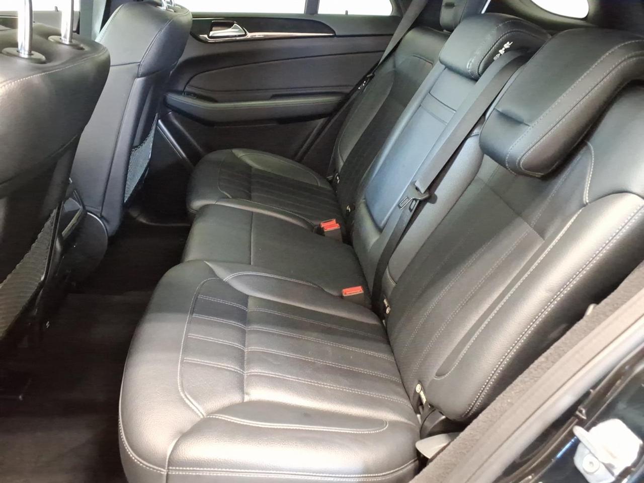 Mercedes-Benz GLE-Class photo 20