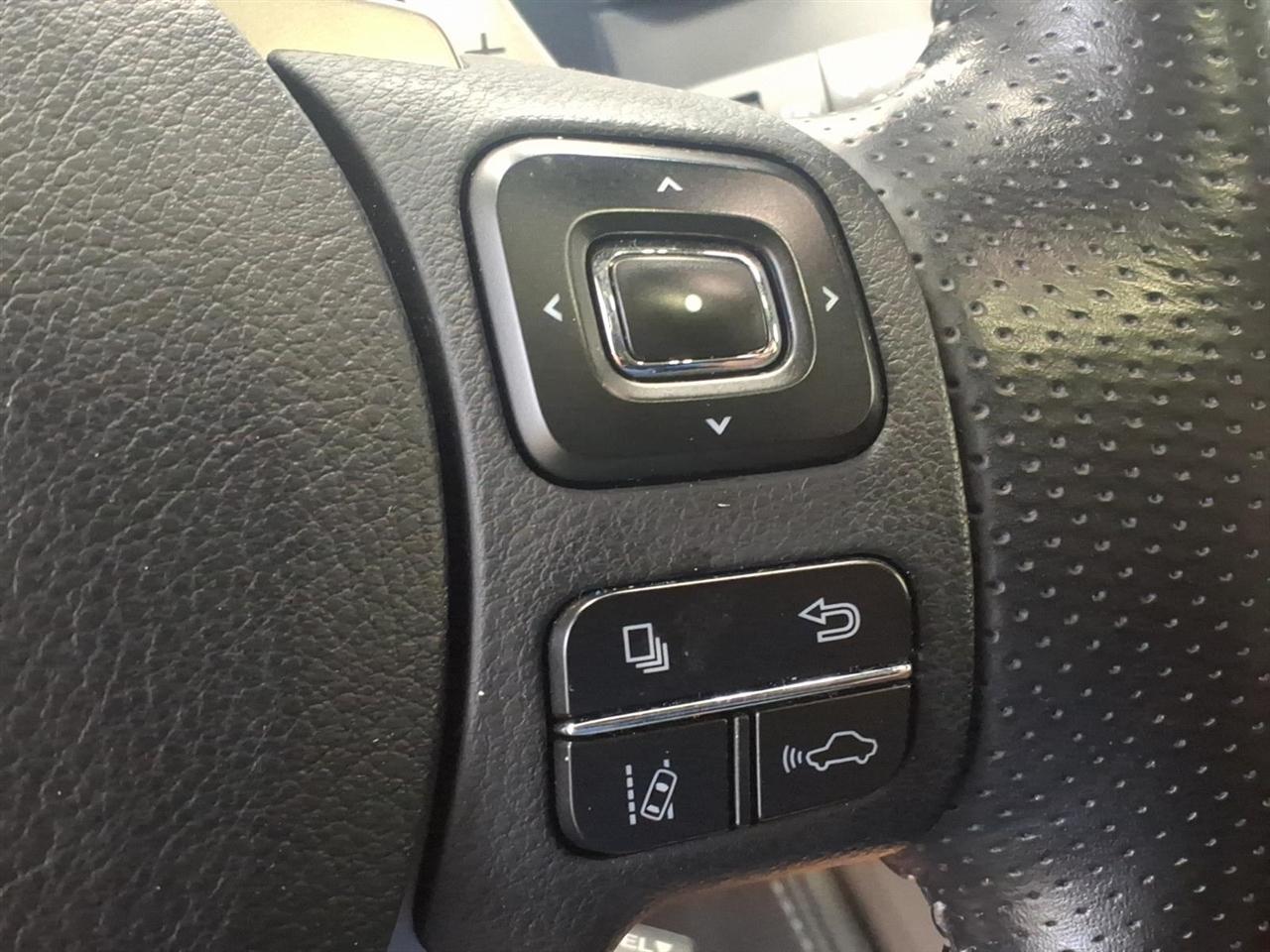 Lexus NX  2020
