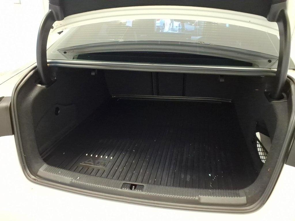 Audi A6 photo 24