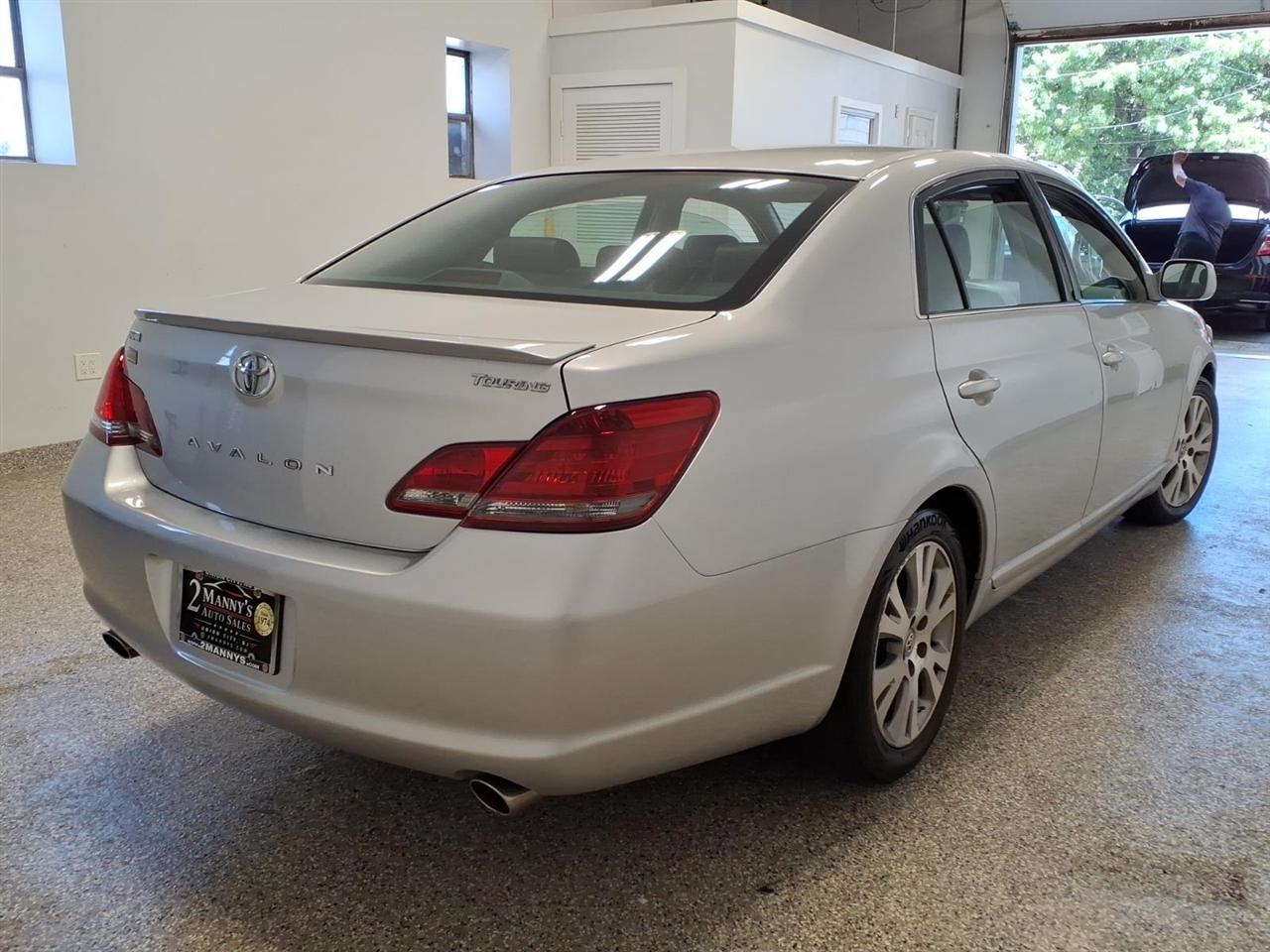 Toyota Avalon Touring 4D Sedan 2008