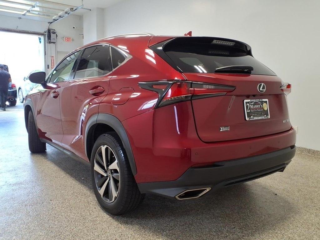 Lexus NX  2018