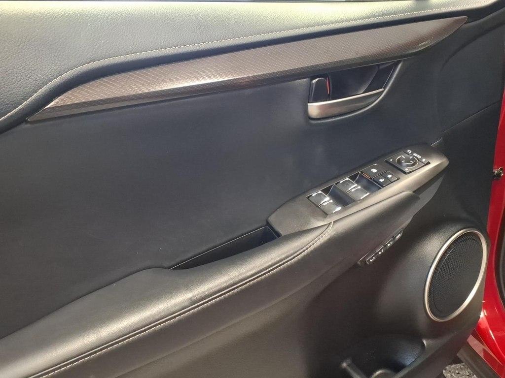 Lexus NX  2018