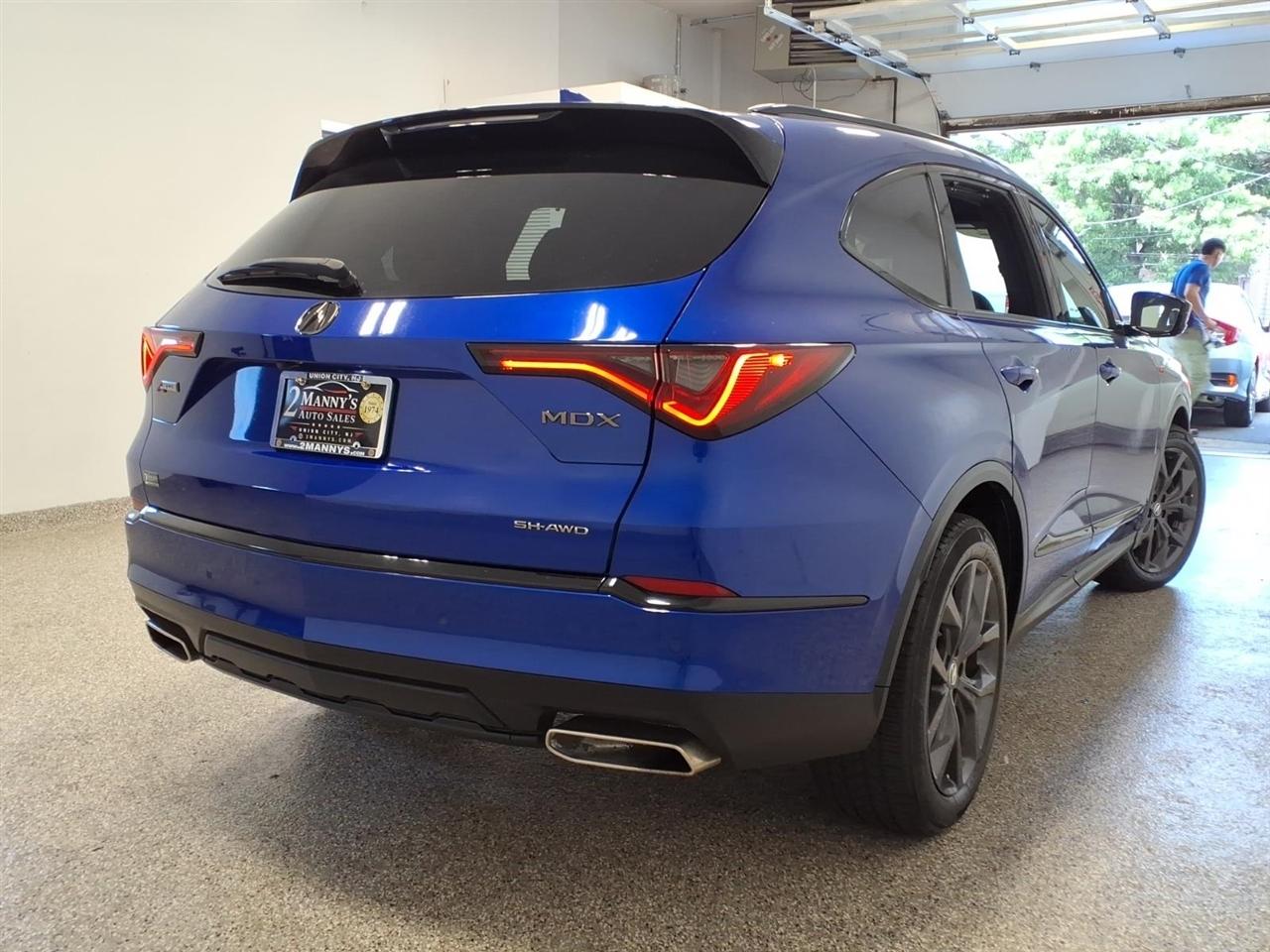 Acura MDX photo 4