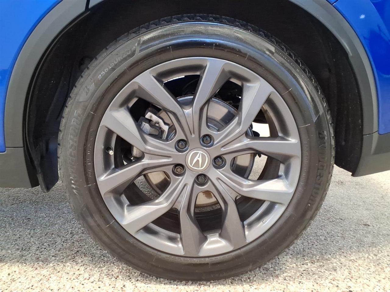 Acura MDX photo 7