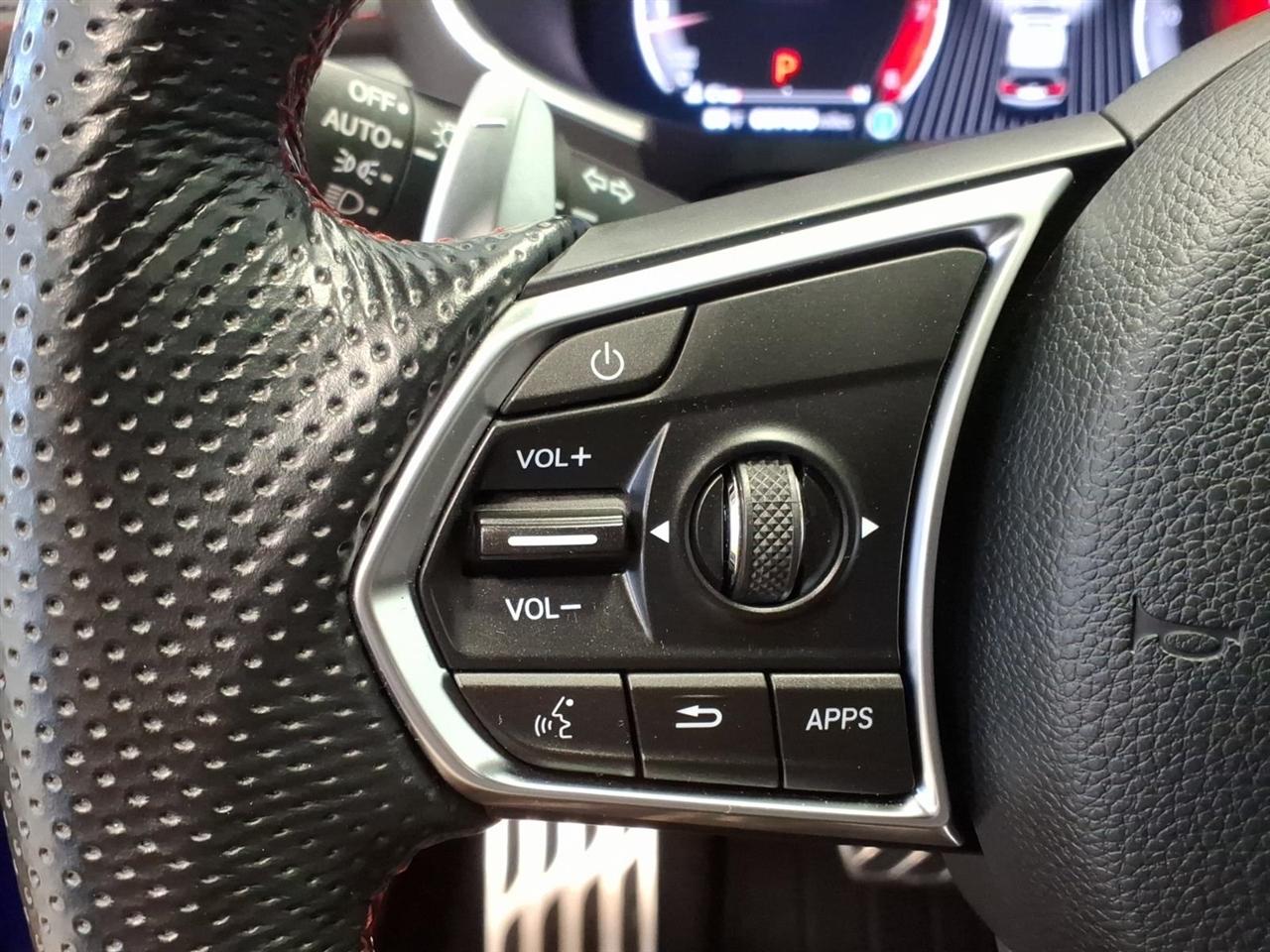 Acura MDX photo 10