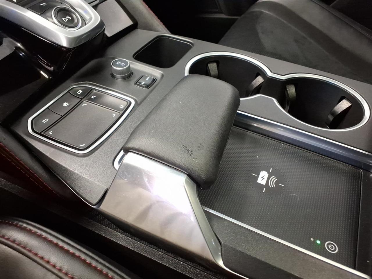 Acura MDX photo 18