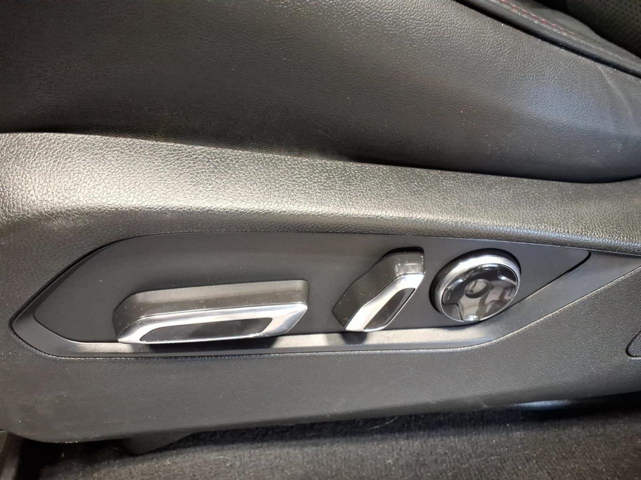 Acura MDX photo 20