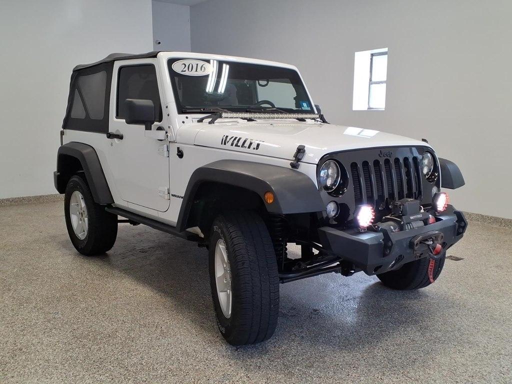 Jeep Wrangler 4WD 2dr Willys Wheeler 2016