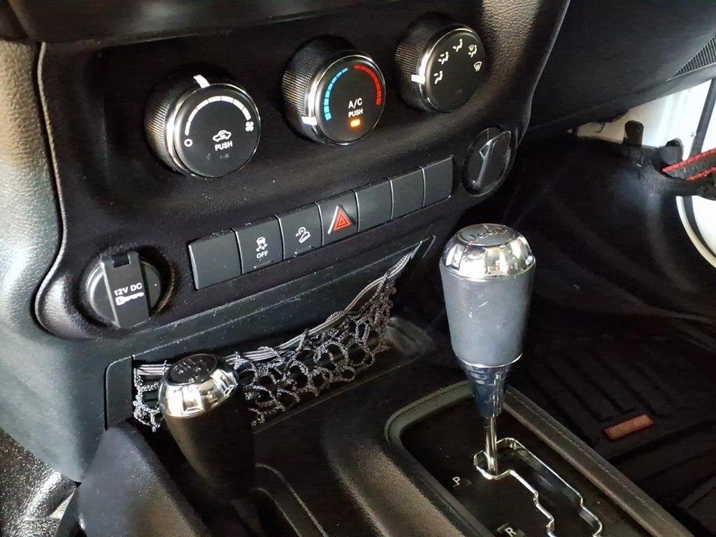 Jeep Wrangler 4WD 2dr Willys Wheeler 2016