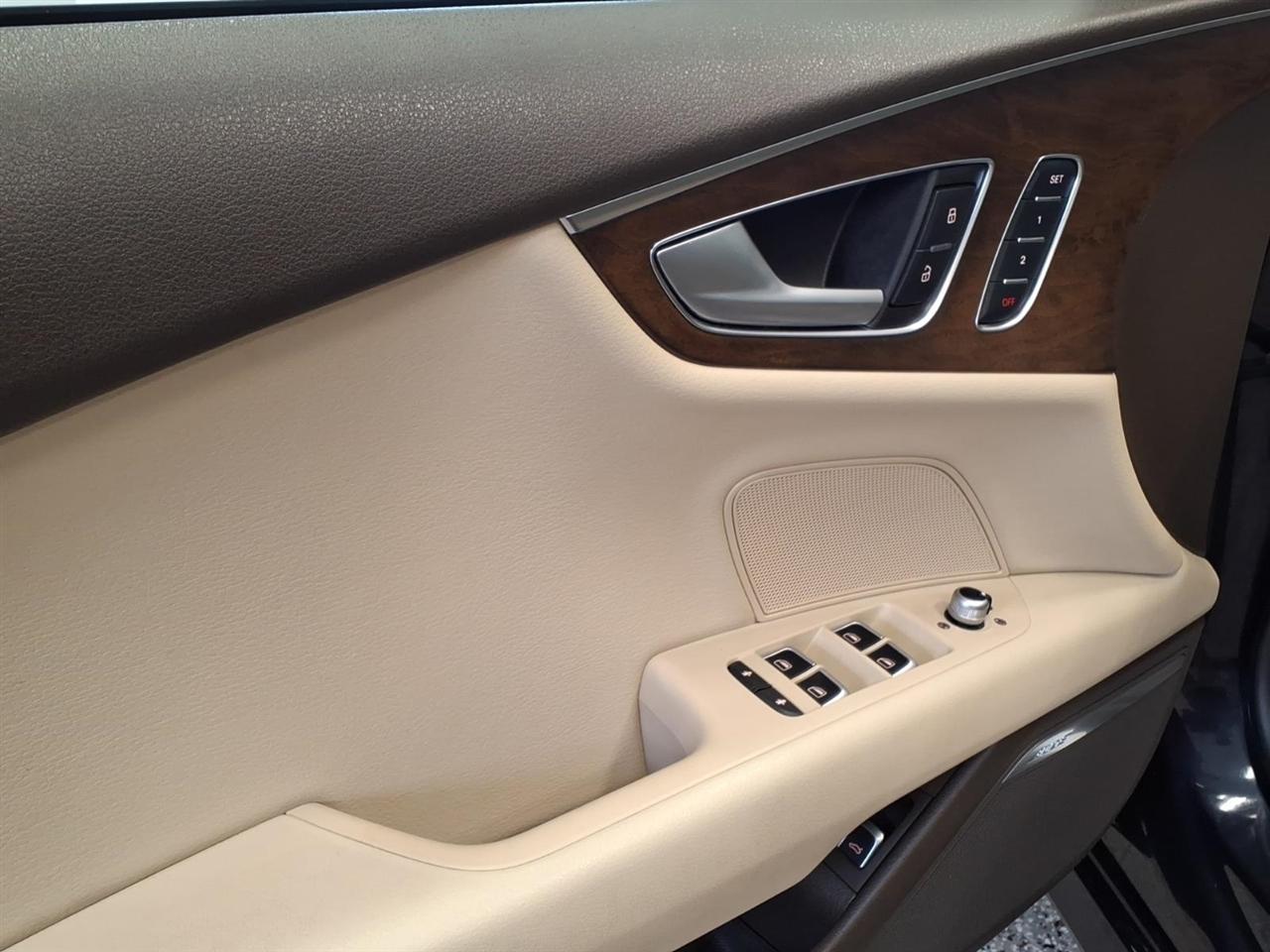 Audi A7 4dr HB quattro 3.0 Prestige 2016