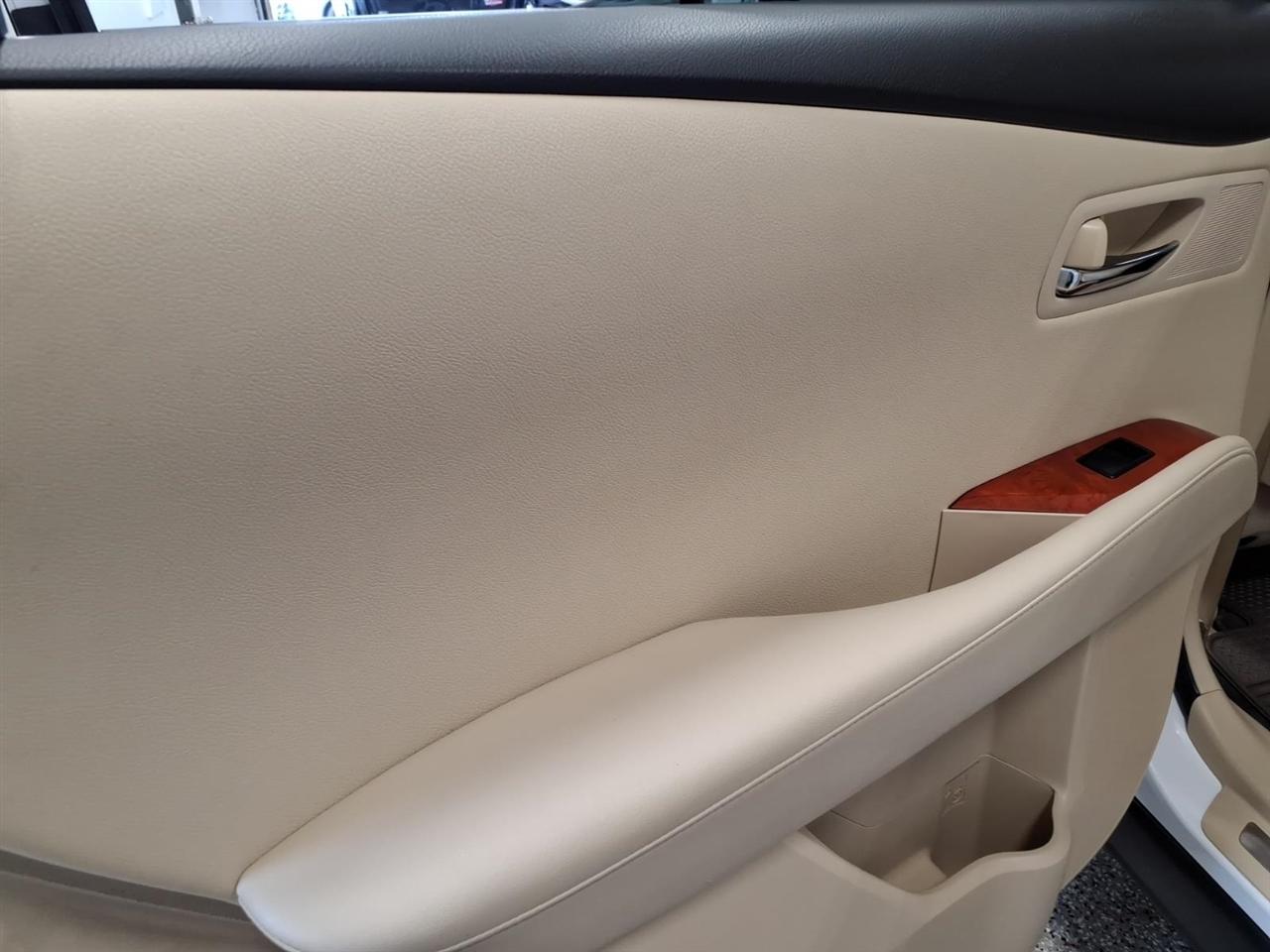 Lexus RX photo 19