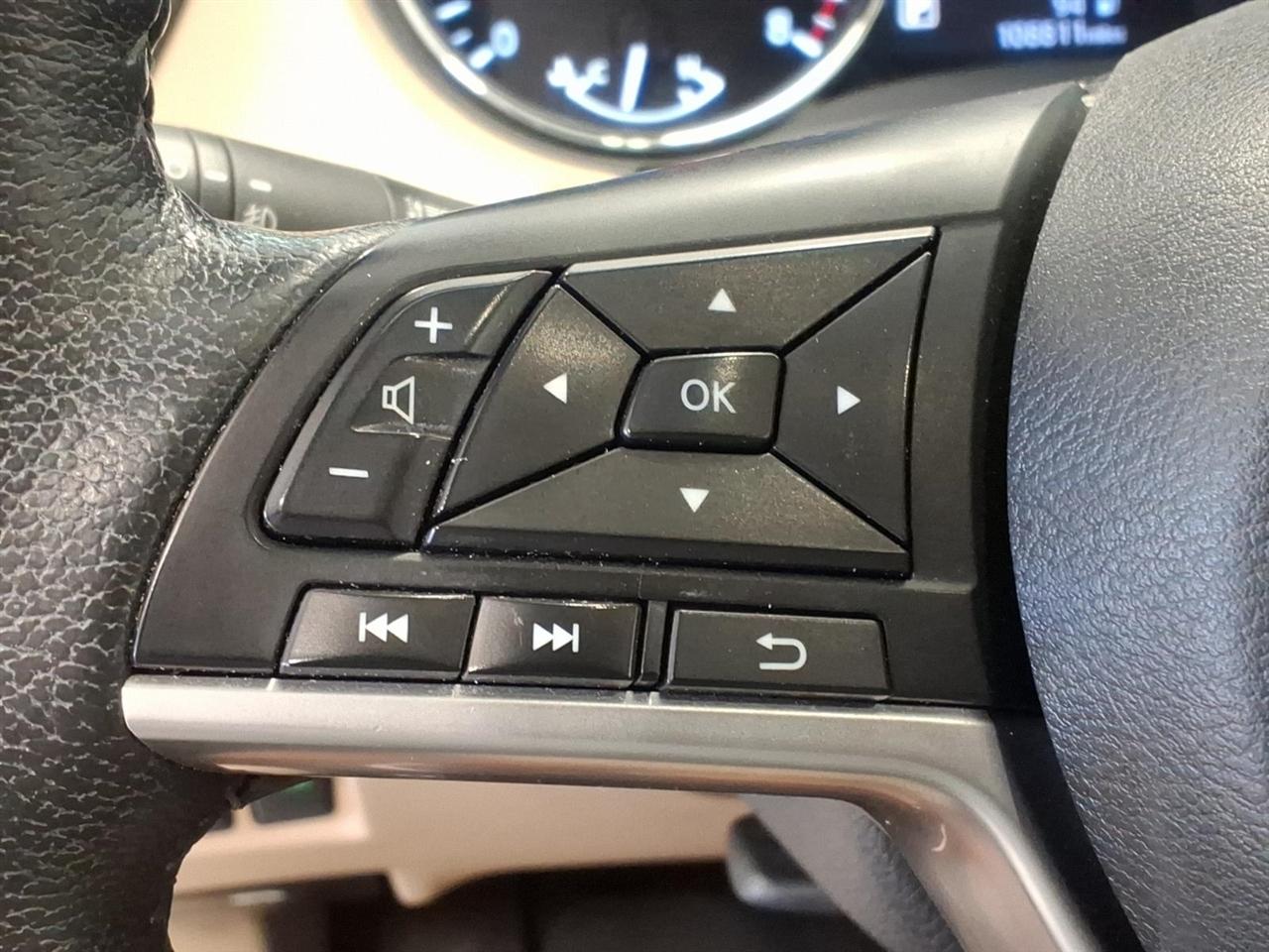 Nissan Rogue photo 11