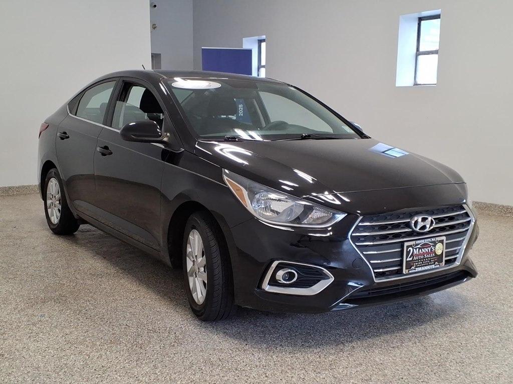 Hyundai Accent photo 3