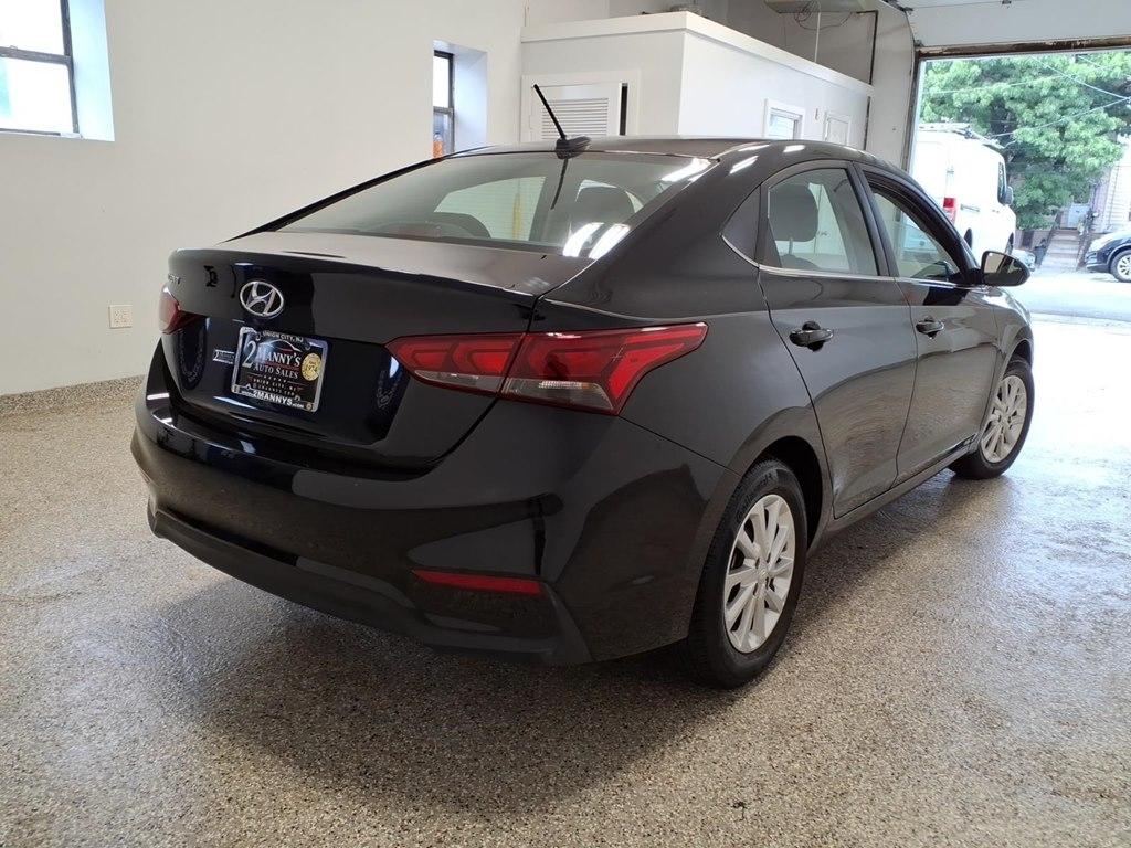 Hyundai Accent photo 4