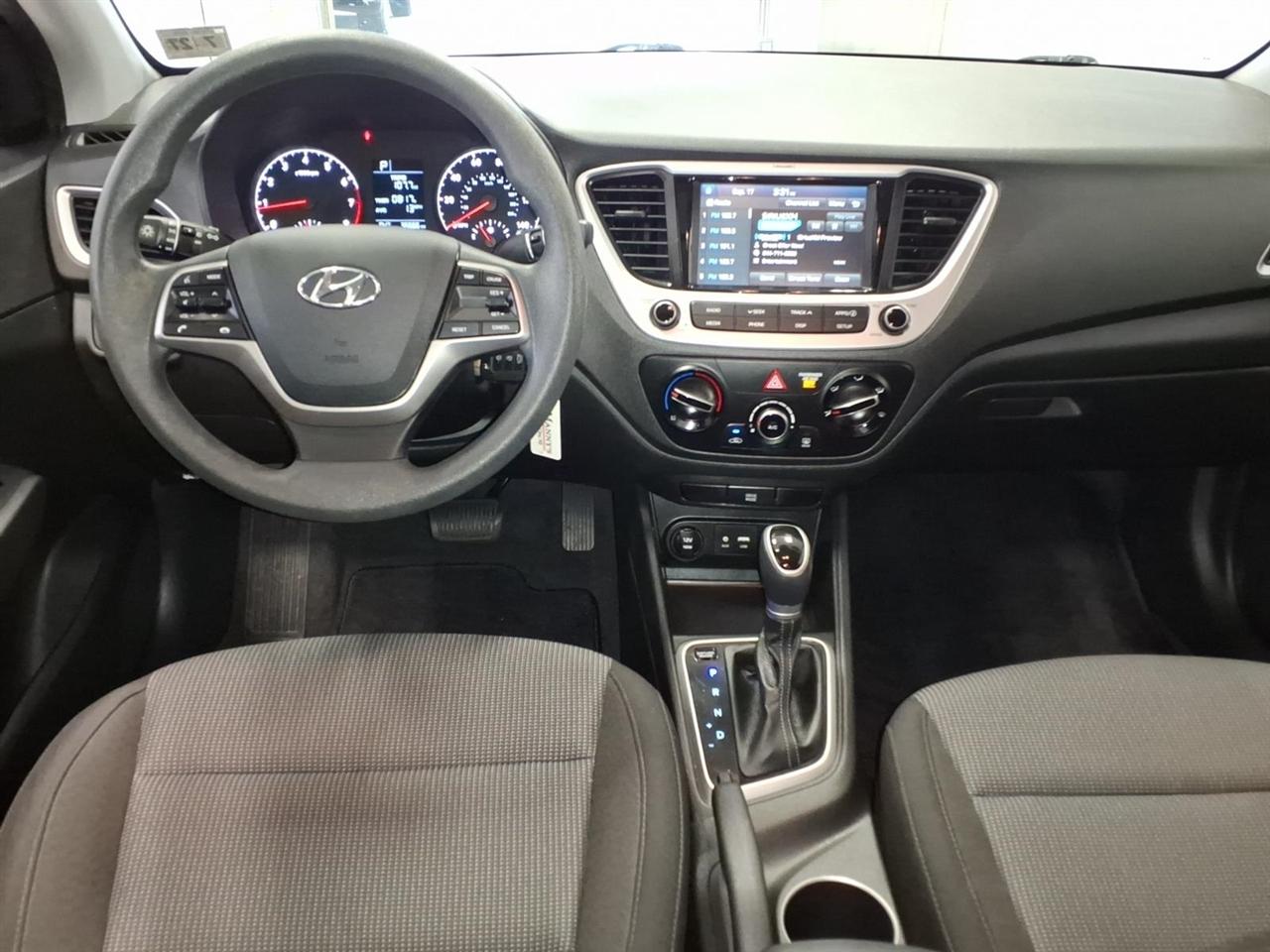 Hyundai Accent SEL Sedan IVT 2022
