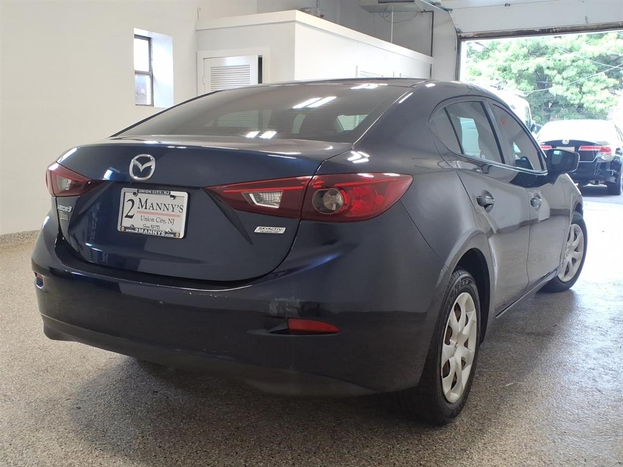Mazda Mazda3 photo 4