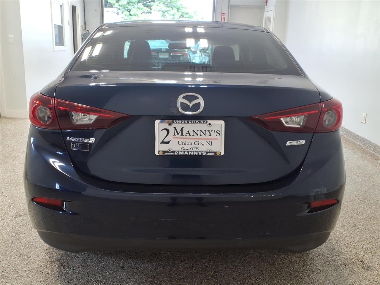 Mazda Mazda3 photo 5