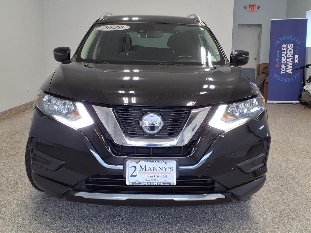 Nissan Rogue photo 2