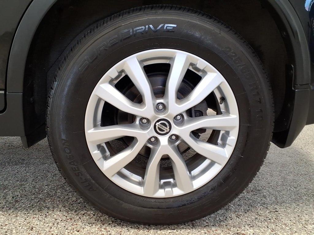 Nissan Rogue photo 7