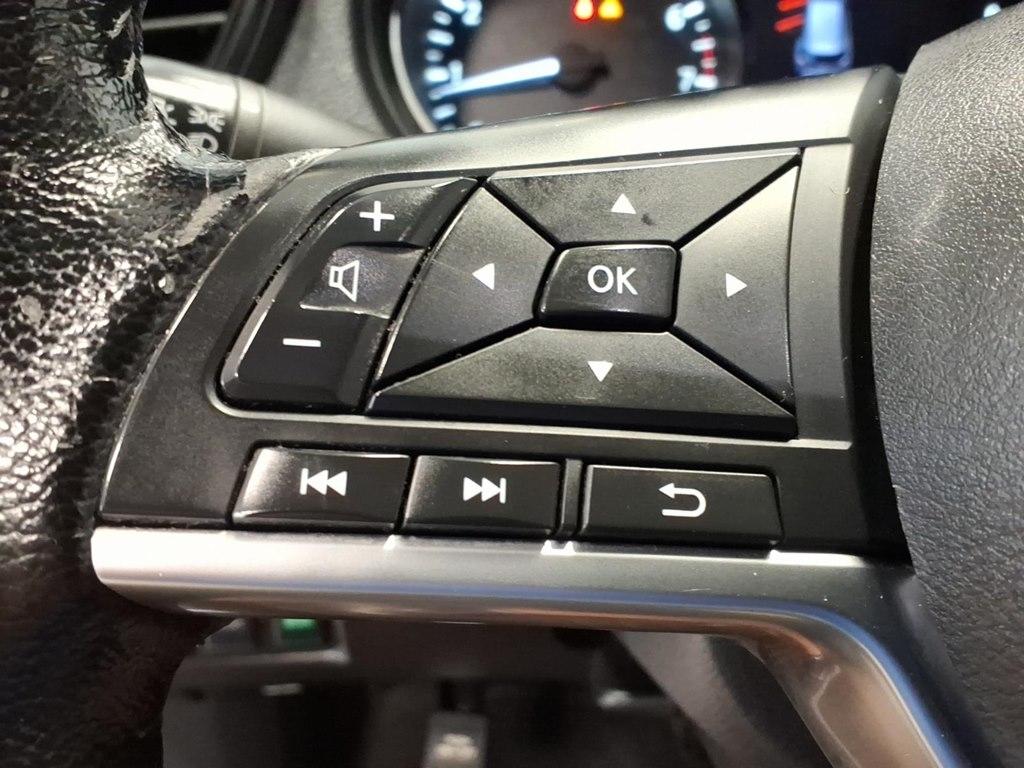 Nissan Rogue photo 11