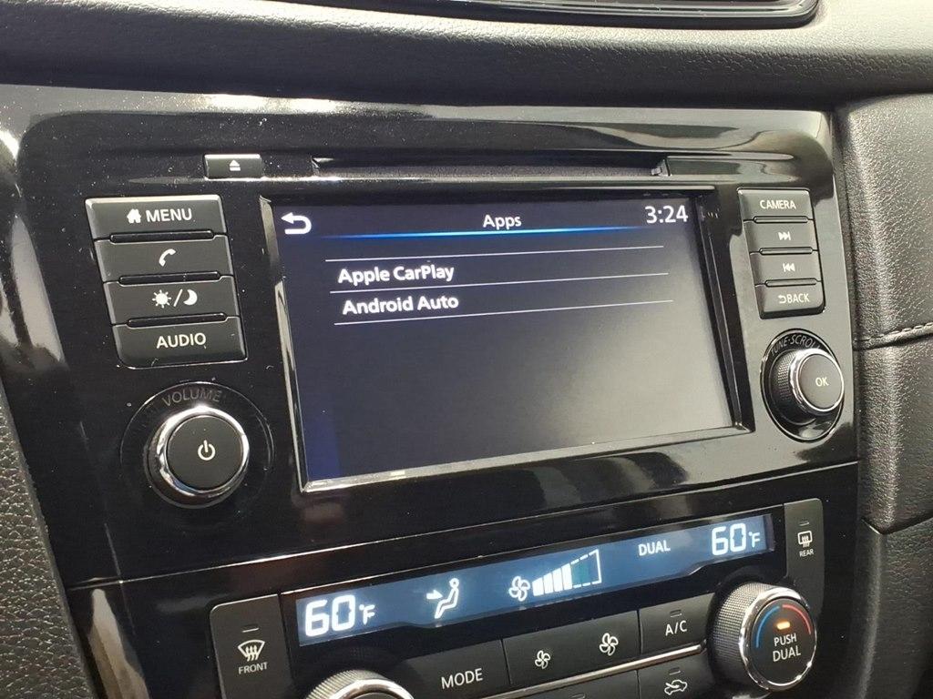 Nissan Rogue photo 14