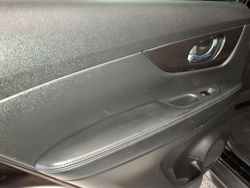 Nissan Rogue photo 21