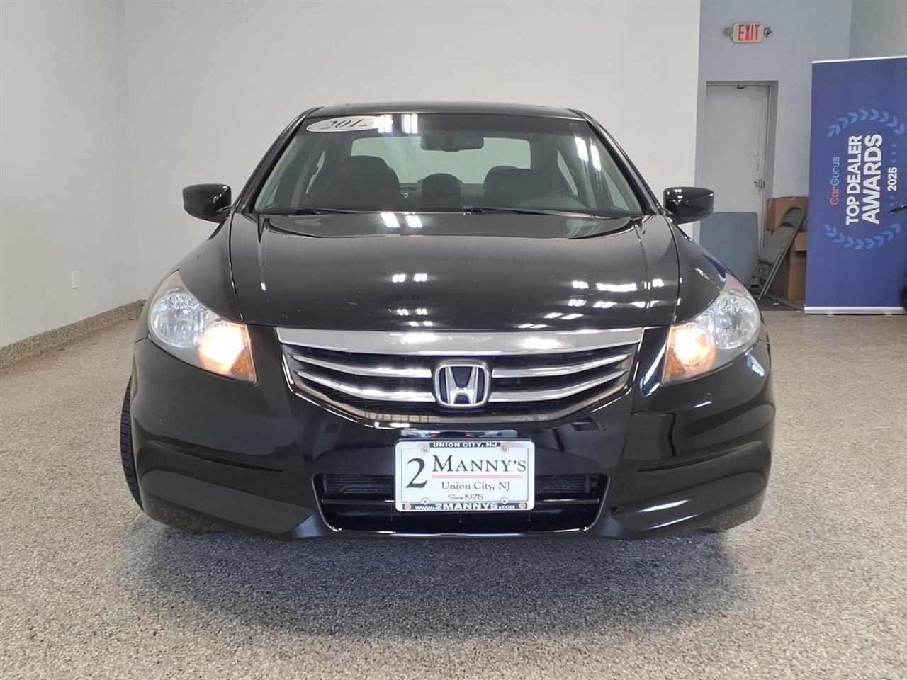 Honda Accord photo 2
