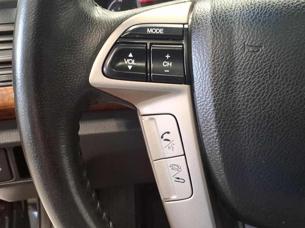 Honda Accord photo 10