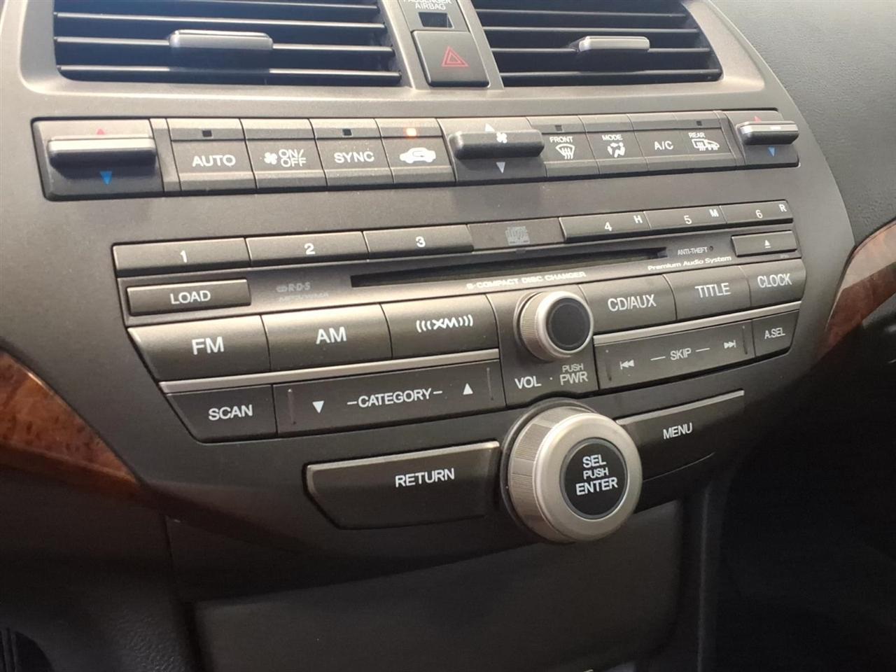 Honda Accord photo 13