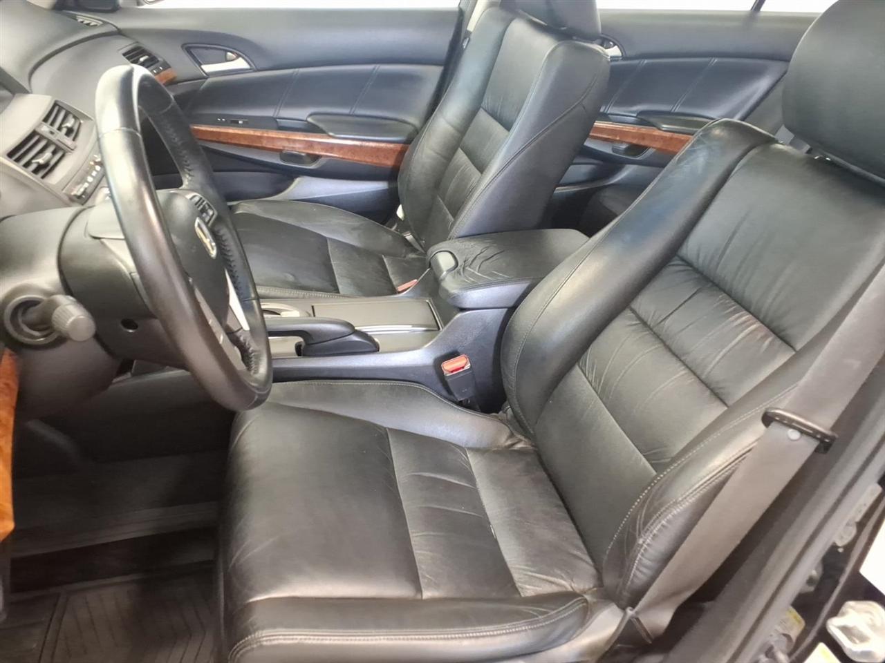 Honda Accord photo 17