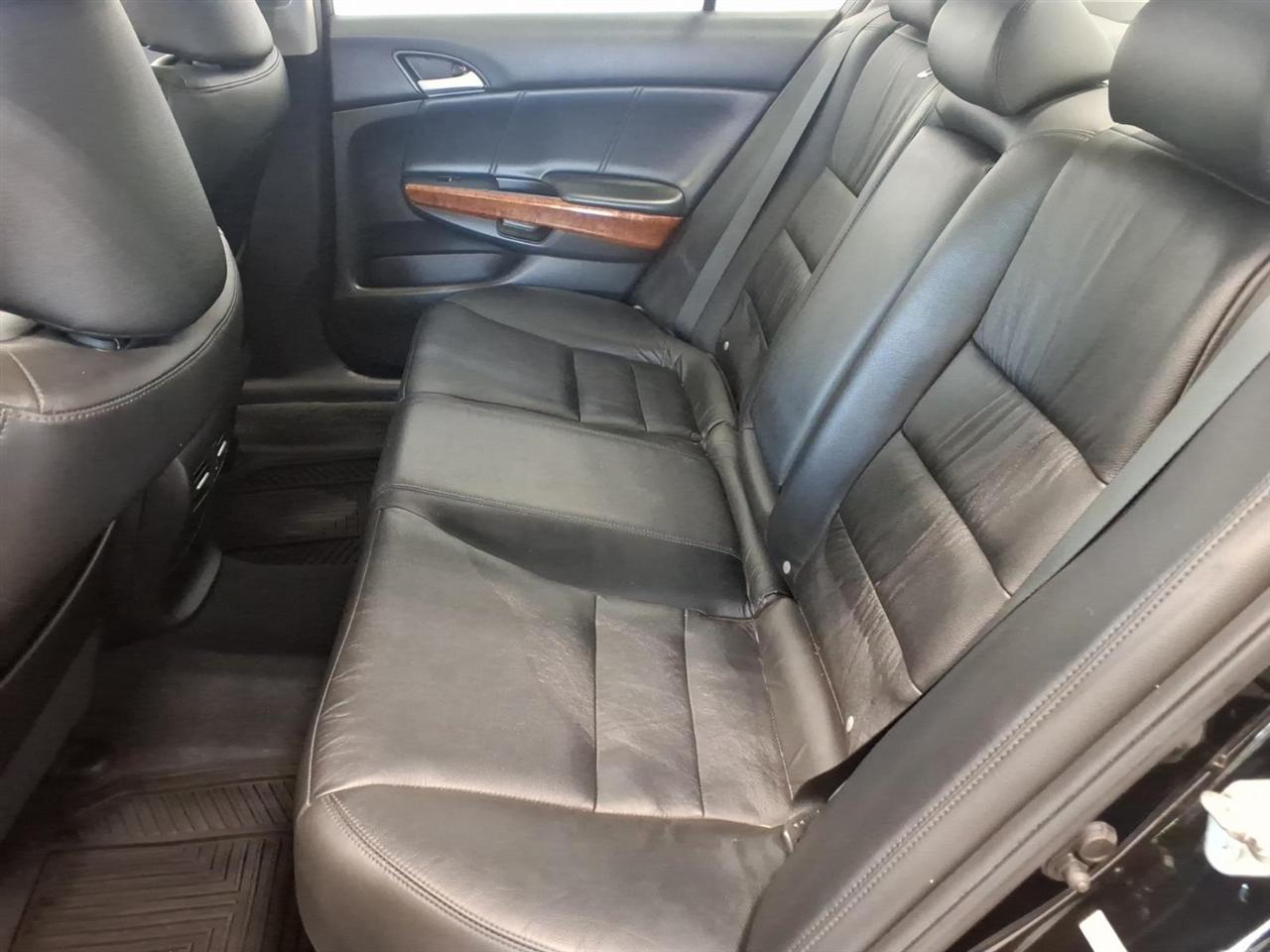 Honda Accord photo 20