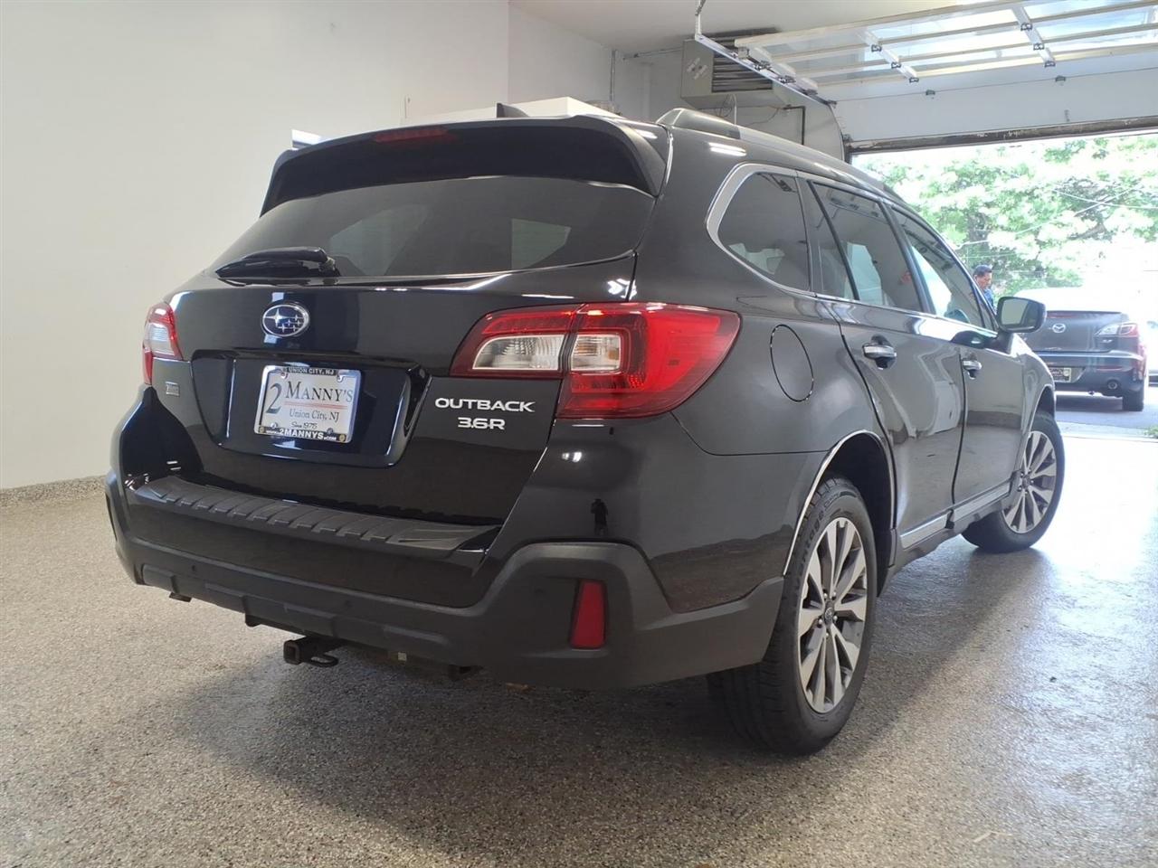 Subaru Outback 3.6R Touring 2018