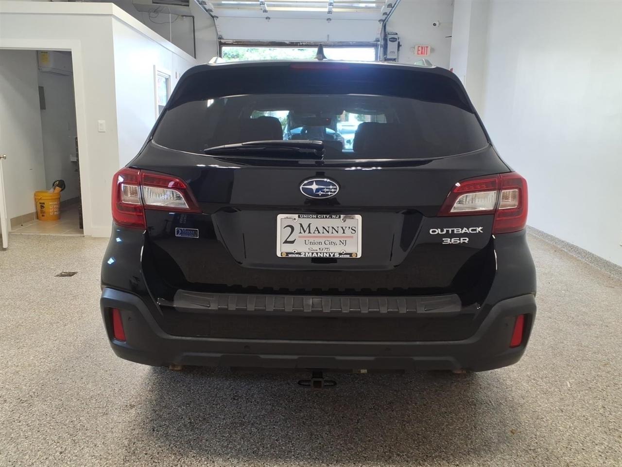 Subaru Outback 3.6R Touring 2018