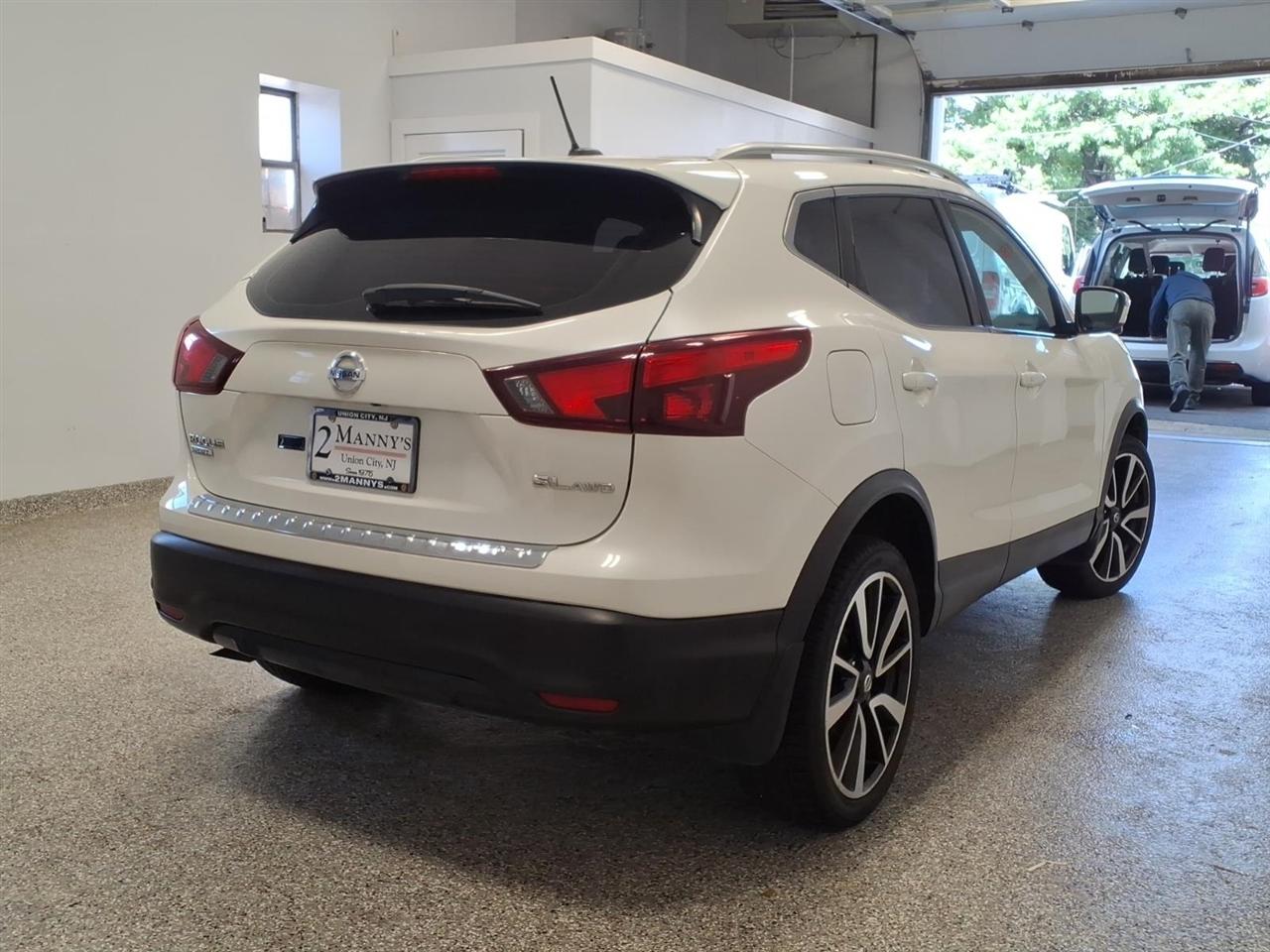 Nissan Rogue Sport photo 4