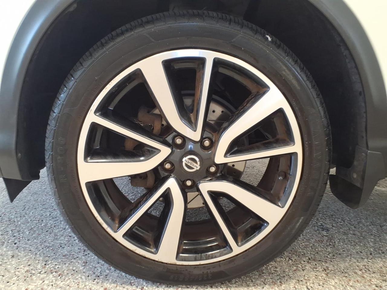 Nissan Rogue Sport photo 7