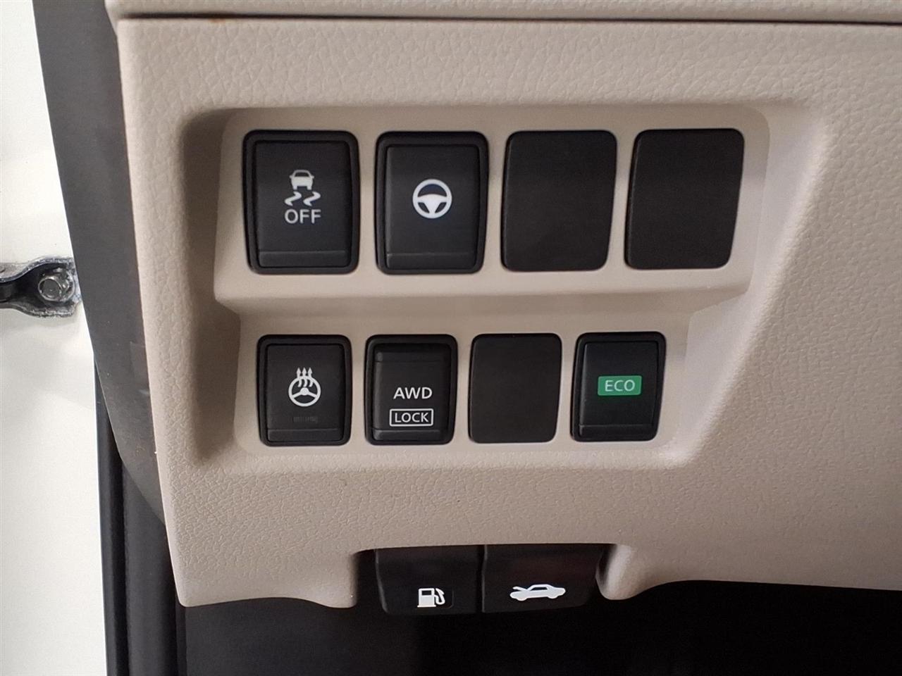 Nissan Rogue Sport photo 10