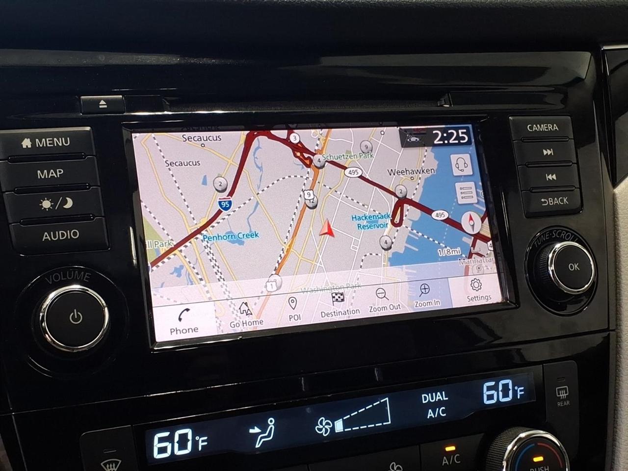 Nissan Rogue Sport photo 14