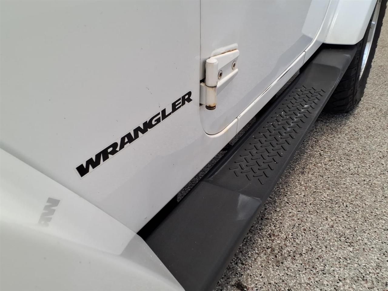 Jeep Wrangler photo 18