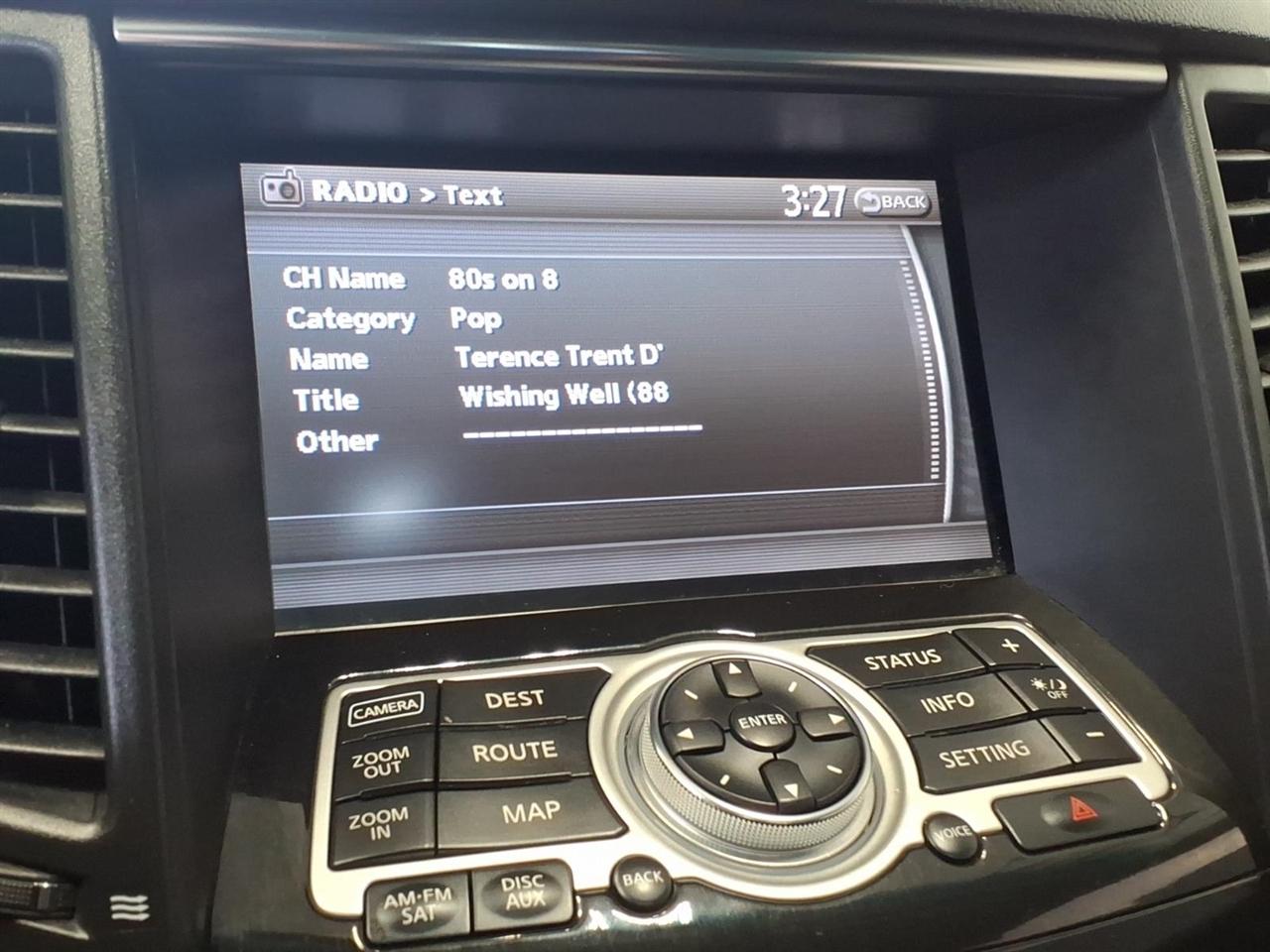 Infiniti FX35 photo 15